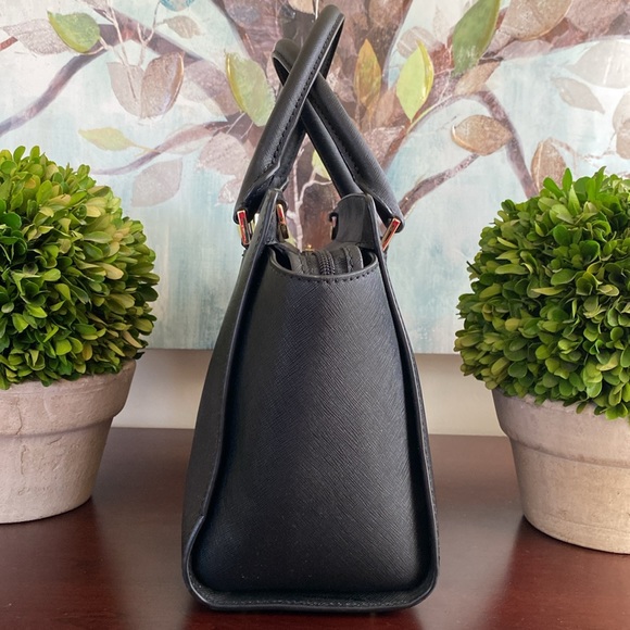 MICHAEL KORS SAFFIANO 🖤BLACK🖤 LEATHER MEDIUM SATCHEL BAG & WALLET SET 🌟EUC🌟 - Picture 5 of 17